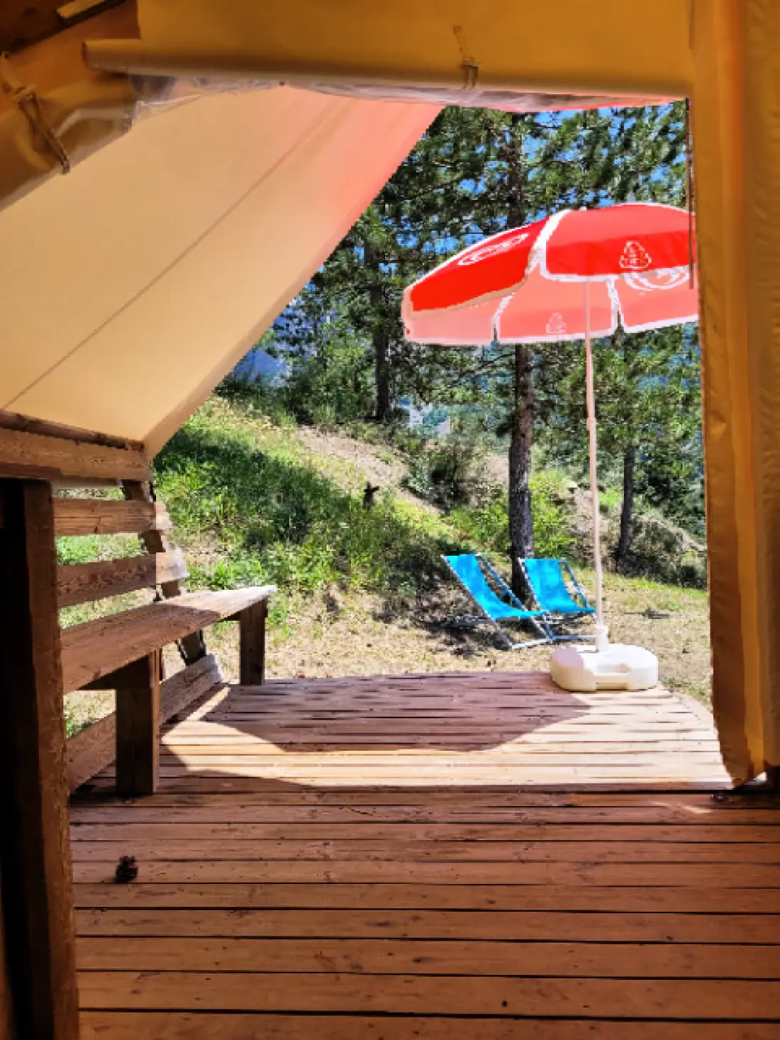 Flower Camping Le Clot du Jay 3 Csillagok★★★