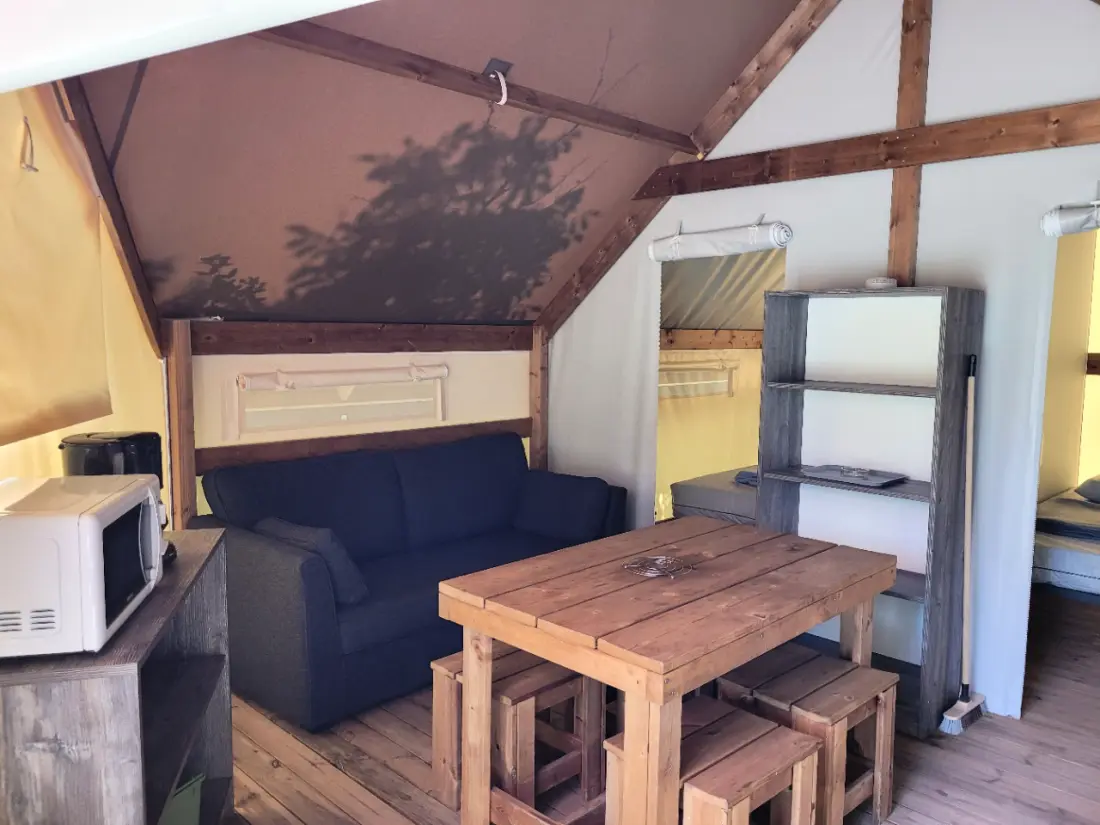 Flower Camping Le Clot du Jay 3 Csillagok★★★
