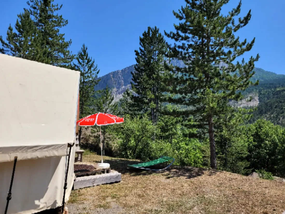 Flower Camping Le Clot du Jay 3 Csillagok★★★