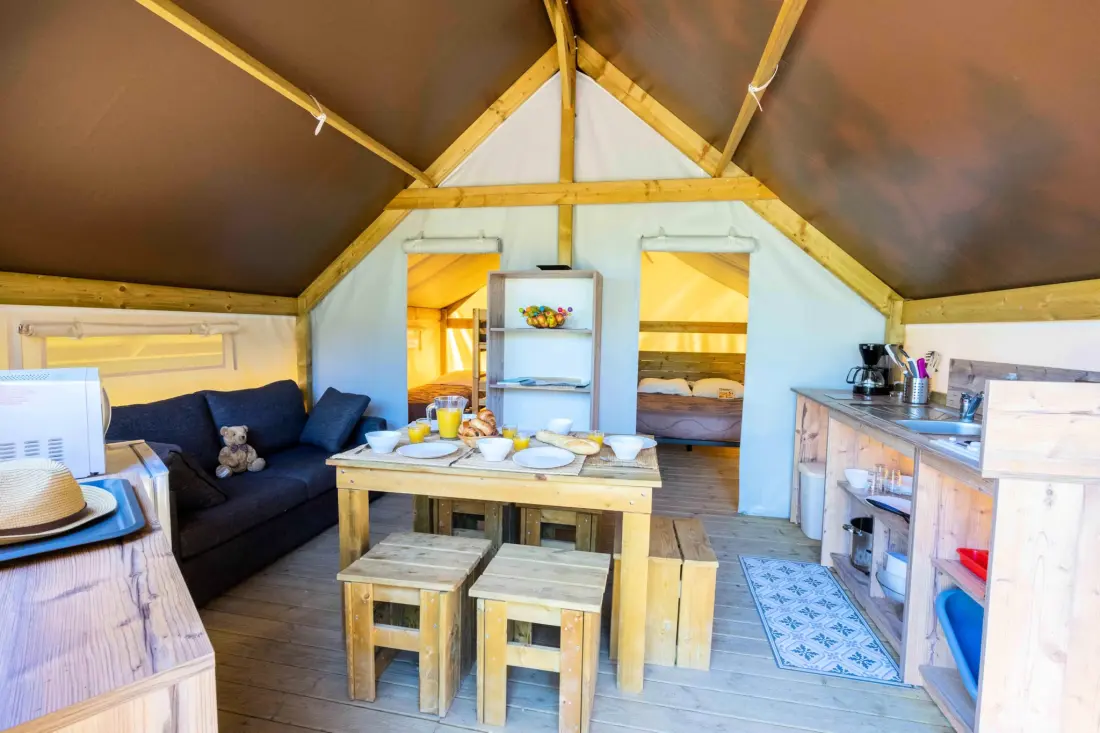 Flower Camping Le Clot du Jay 3 Csillagok★★★