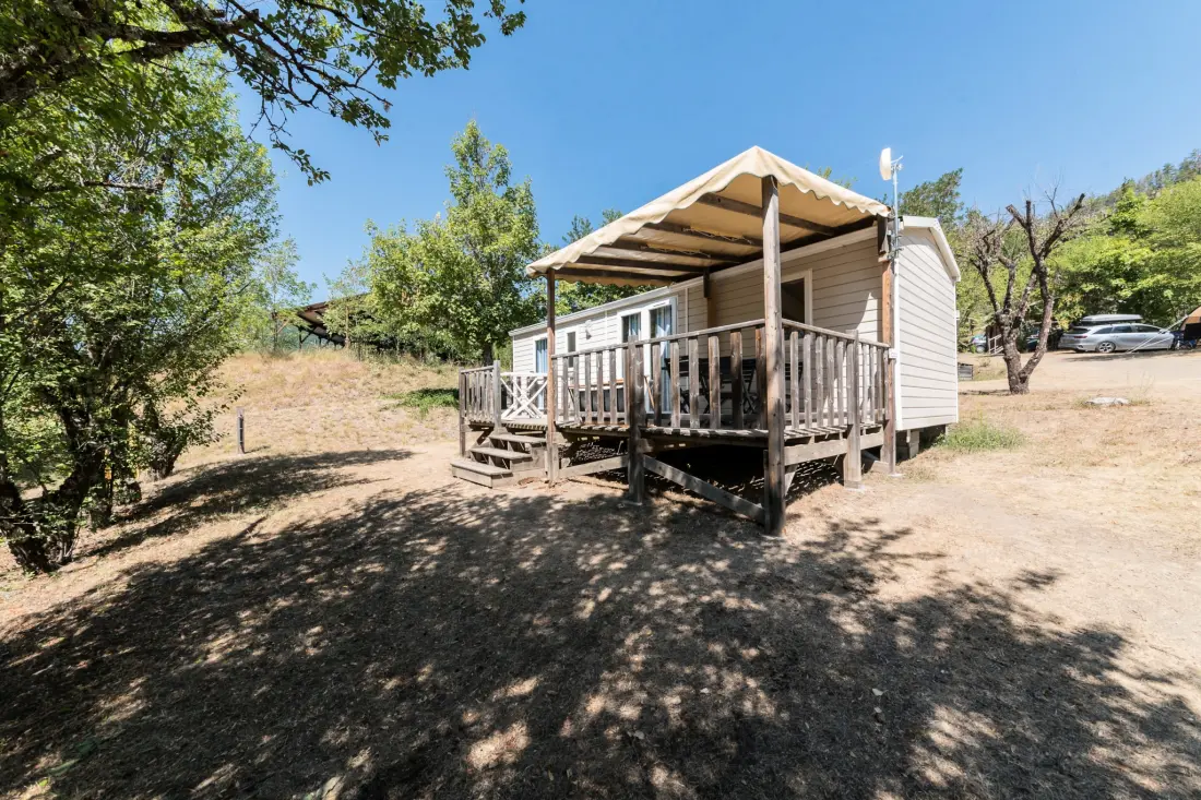 Flower Camping Le Clot du Jay 3 Csillagok★★★