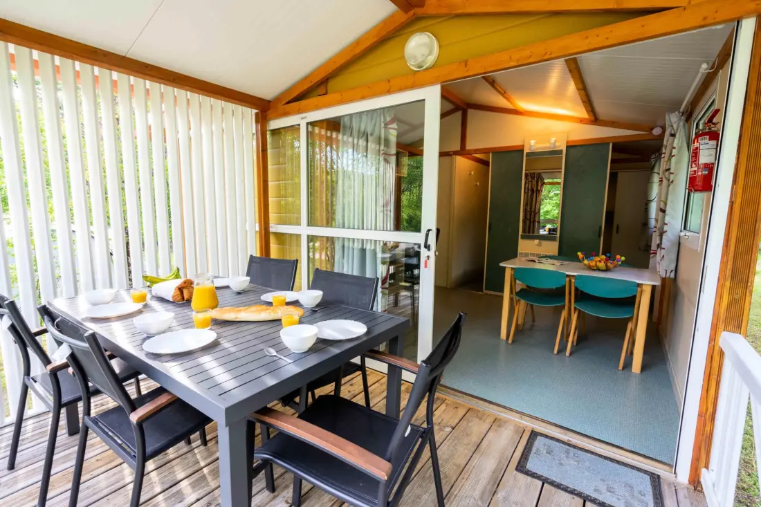 Flower Camping Le Clot du Jay 3 Csillagok★★★