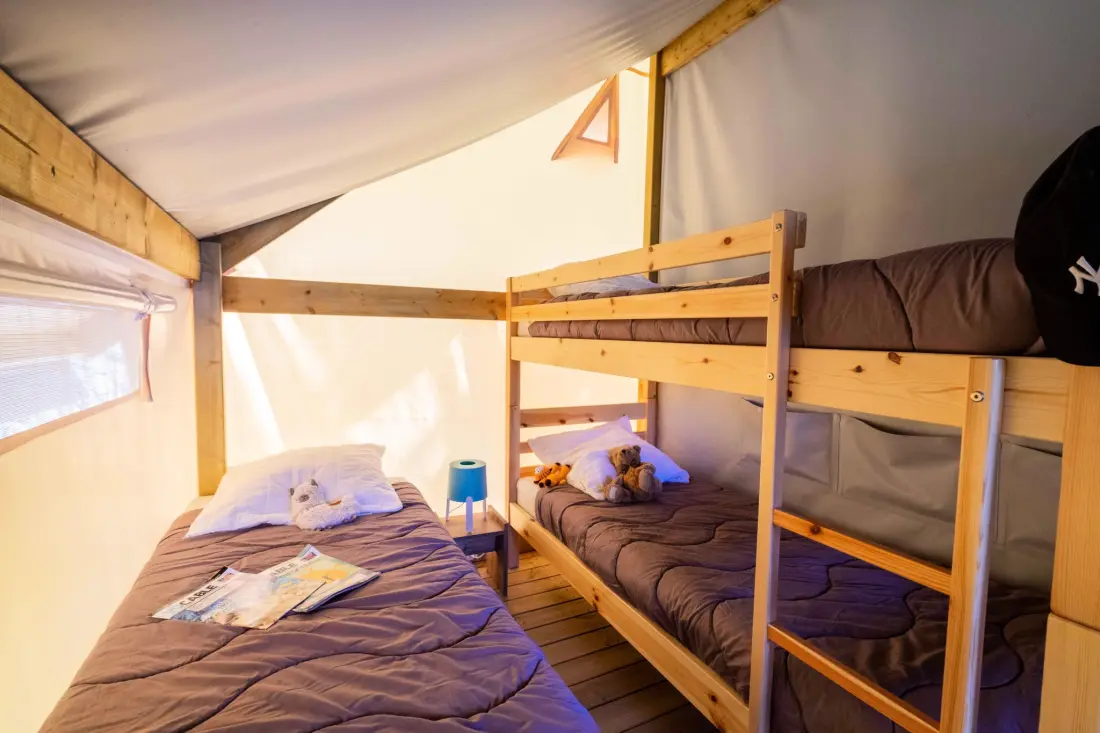 Flower Camping Le Clot du Jay 3 Csillagok★★★
