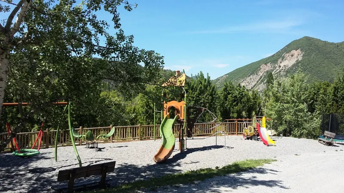 Flower Camping Le Clot du Jay 3 Csillagok★★★