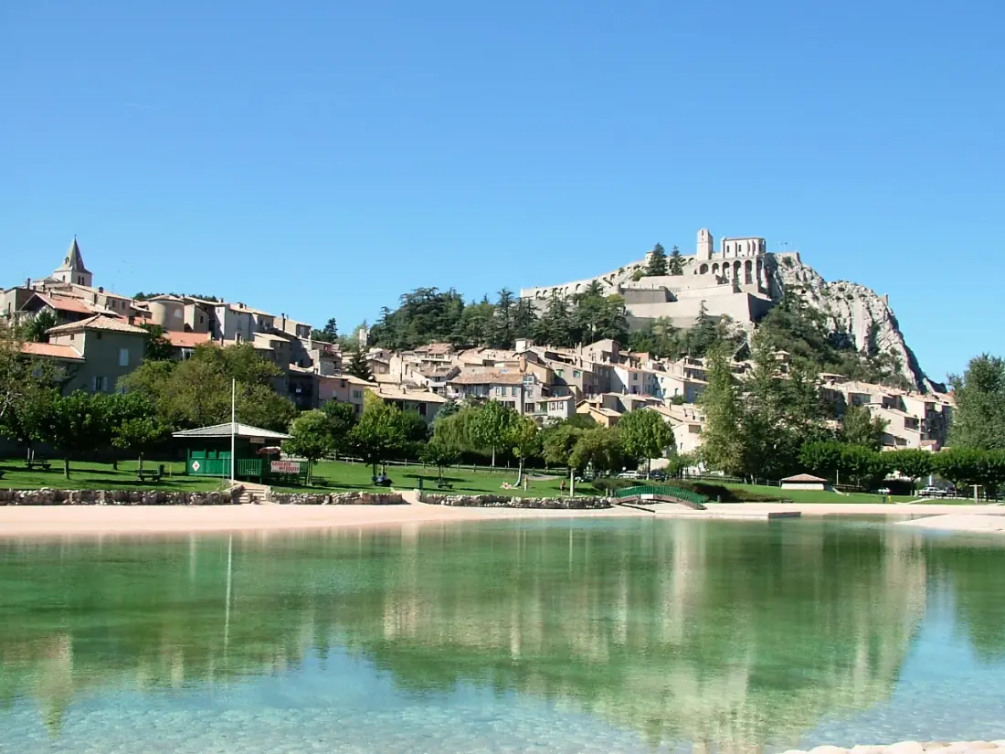 Flower Camping Le Clot du Jay 3 Csillagok★★★