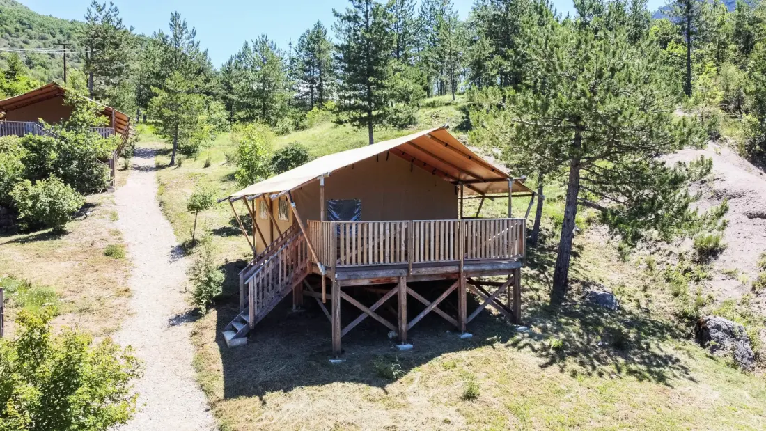 Flower Camping Le Clot du Jay 3 Csillagok★★★