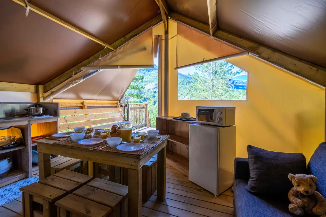 Flower Camping Le Clot du Jay 3 Csillagok★★★