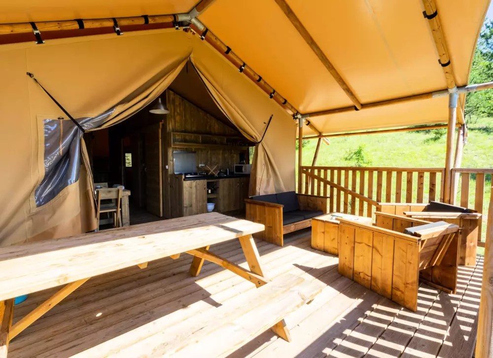 Flower Camping Le Clot du Jay 3 Sterren★★★