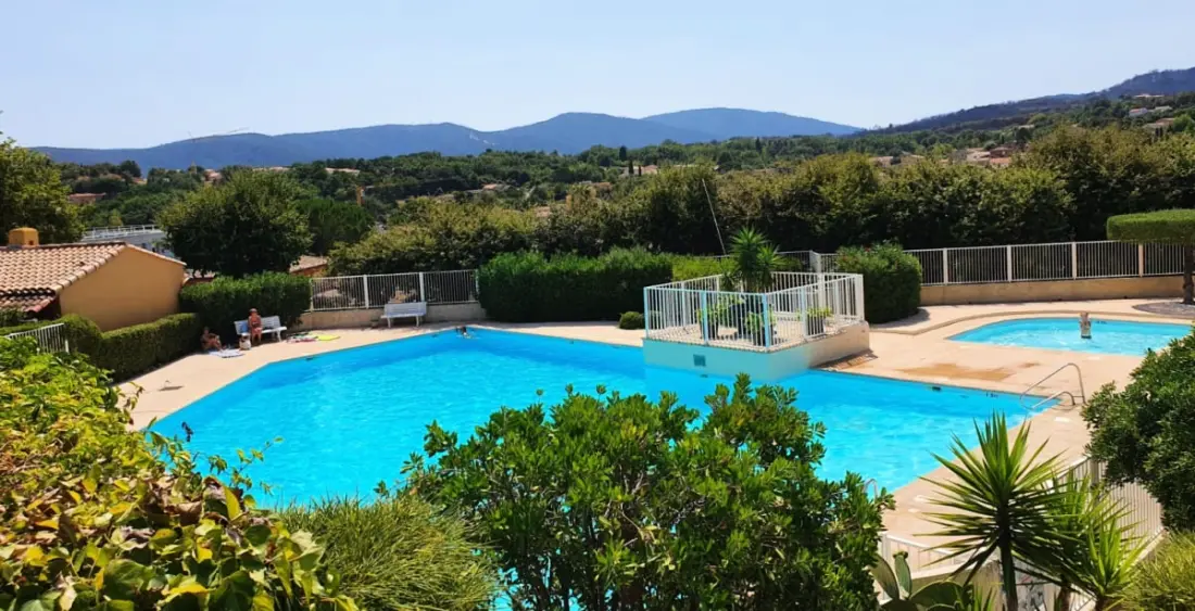 Ferienwohnung F2 in Residence mit Pool