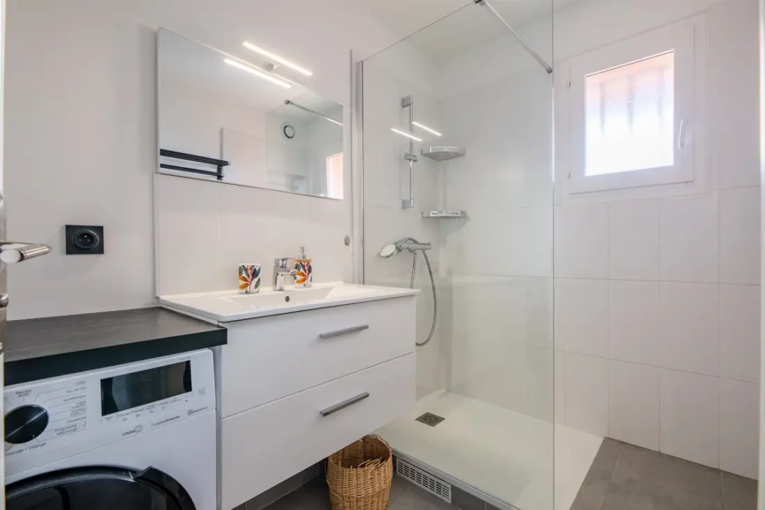 La Pearl Marine Apartment -