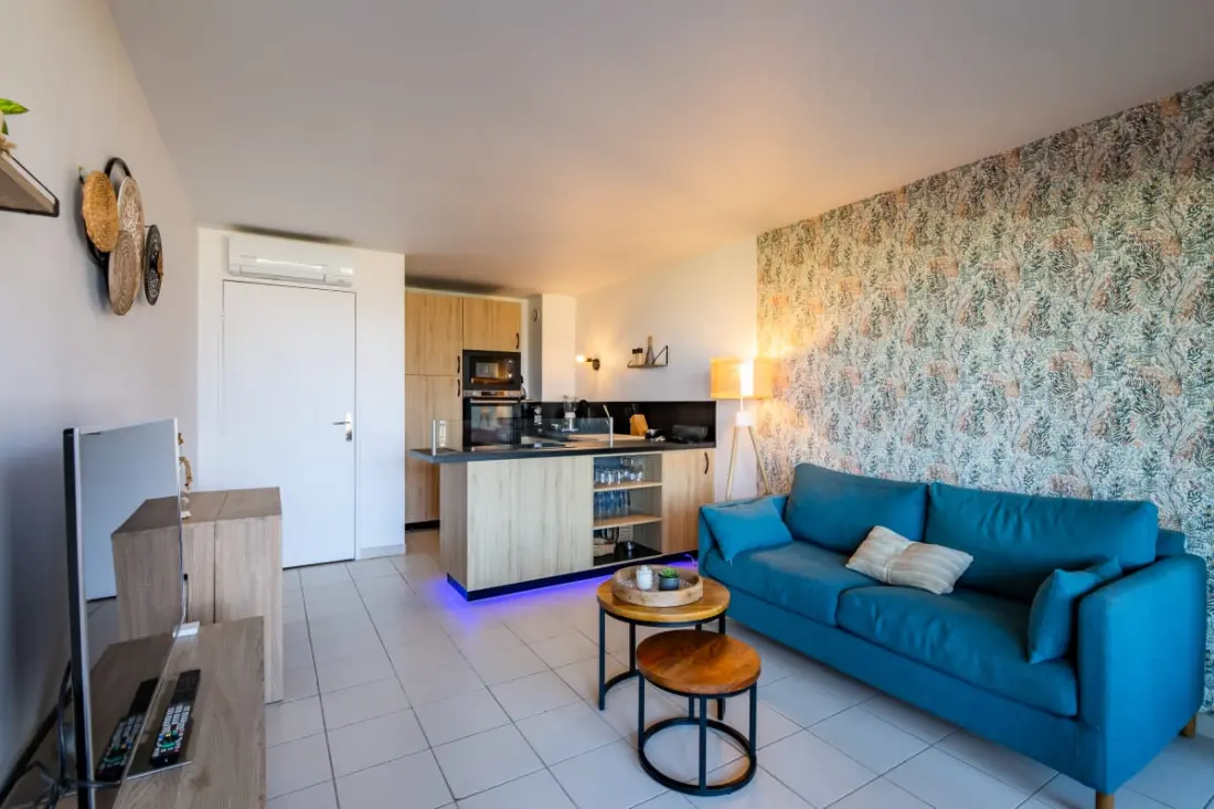 La Pearl Marine Apartment -