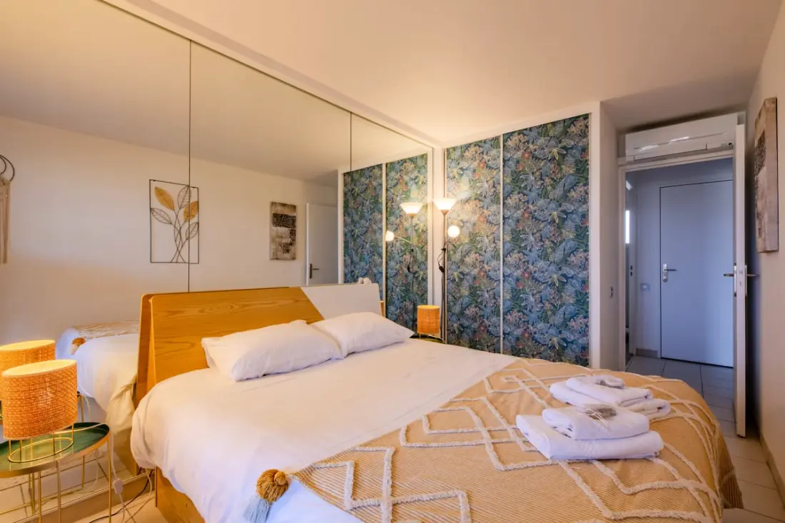 La Pearl Marine Apartment -