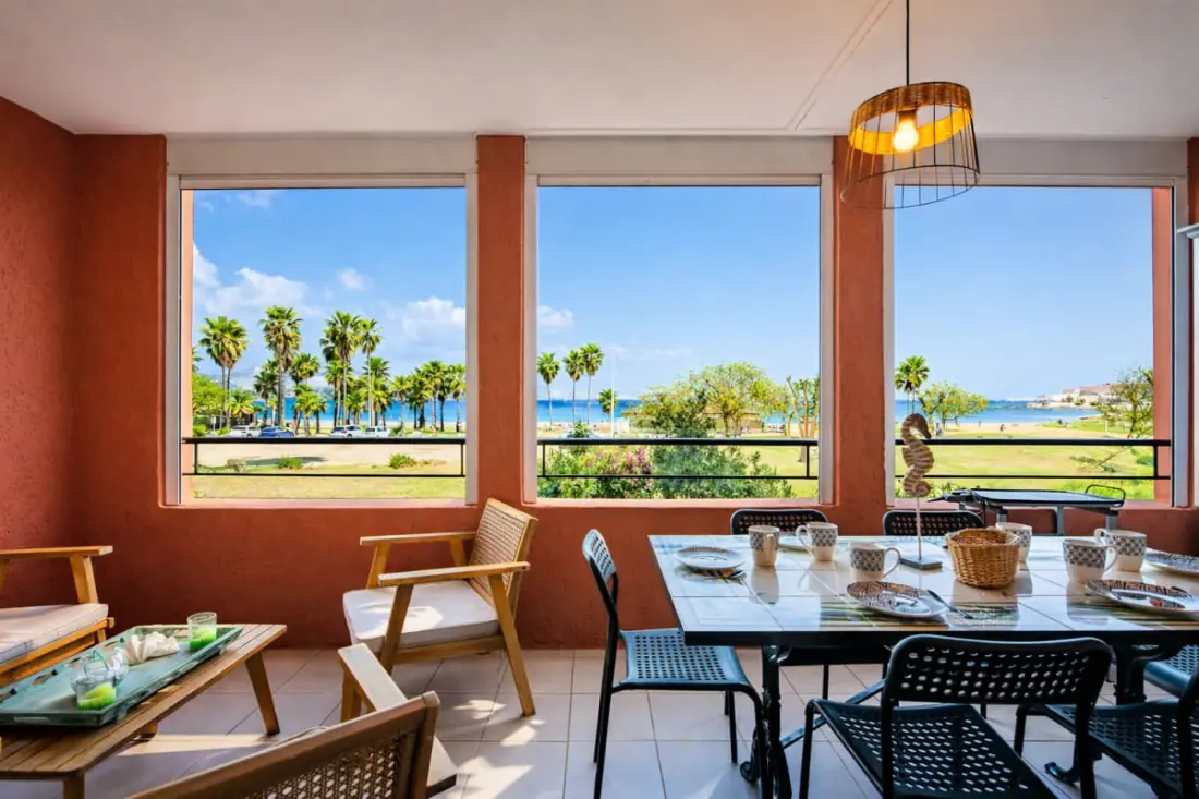 La Pearl Marine Apartment -