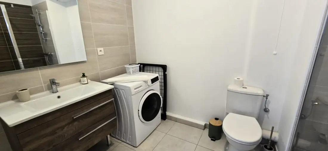 Schöne Wohnung für 2 Mit Balkon