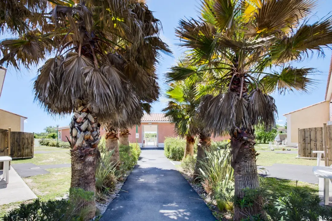 Residentie Vacanceole Le Domaine d'Enserune 3 Sterren★★★