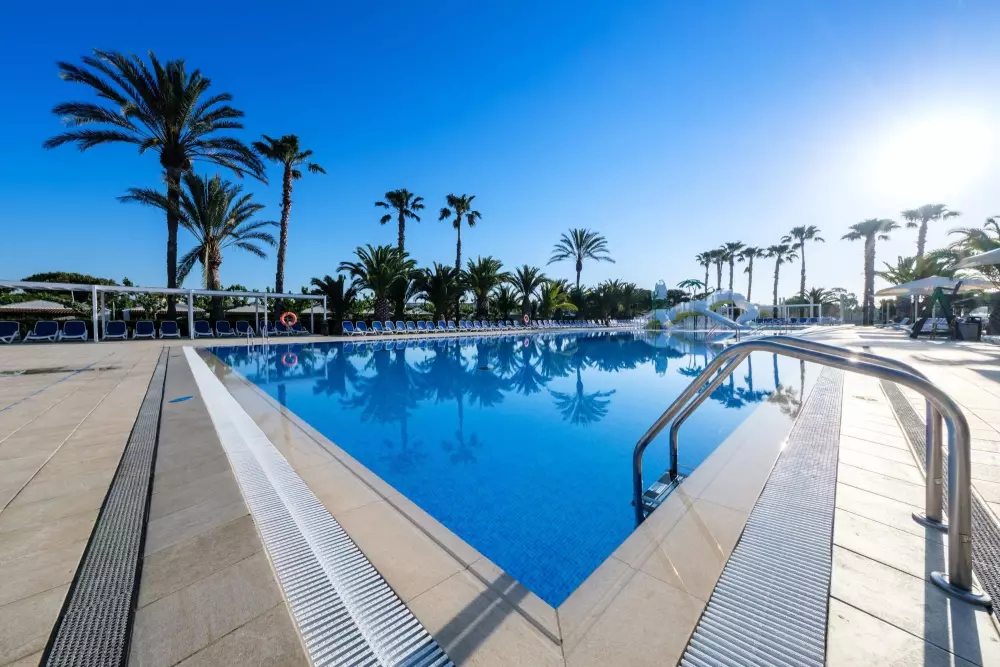 Campsite Estival Vendrell Platja by Viajes Velero /