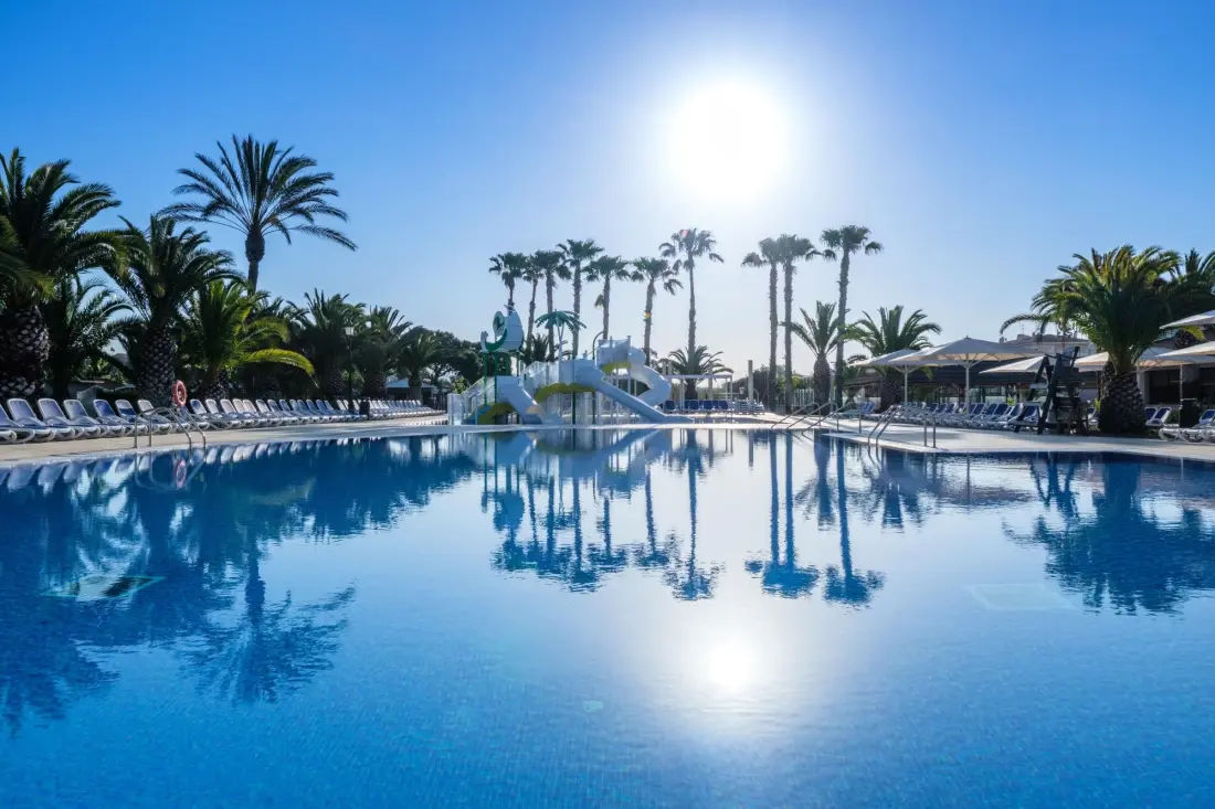 Camping Estival Vendrell Platja door Viajes Velero 3 Sterren★★★