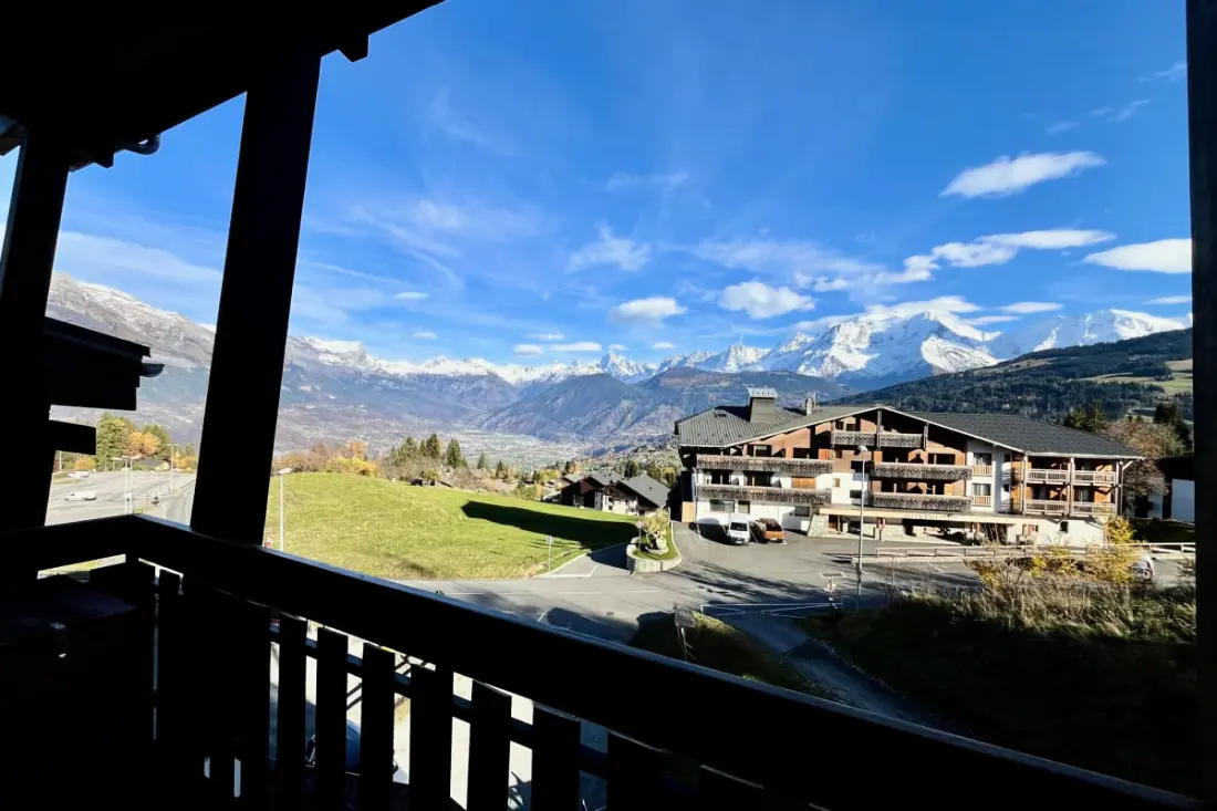 Óriási Balcony a Comblouxban