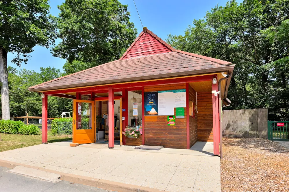 Campsite Sezonova Etang de la Vallée.