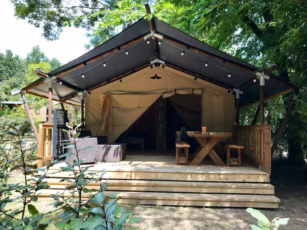 Camping El Trébol de 4 Hojas 3 Estrellas★★★