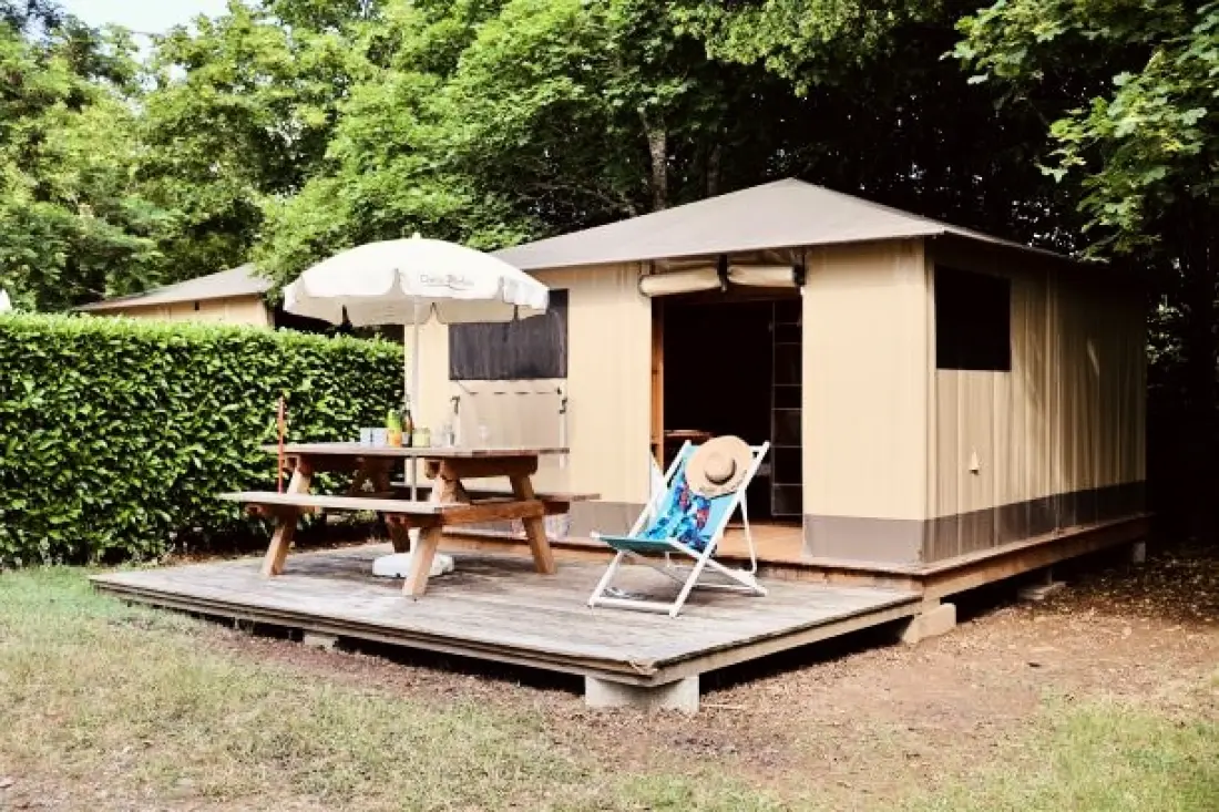 Flower Camping de Mars 3 Csillagok★★★