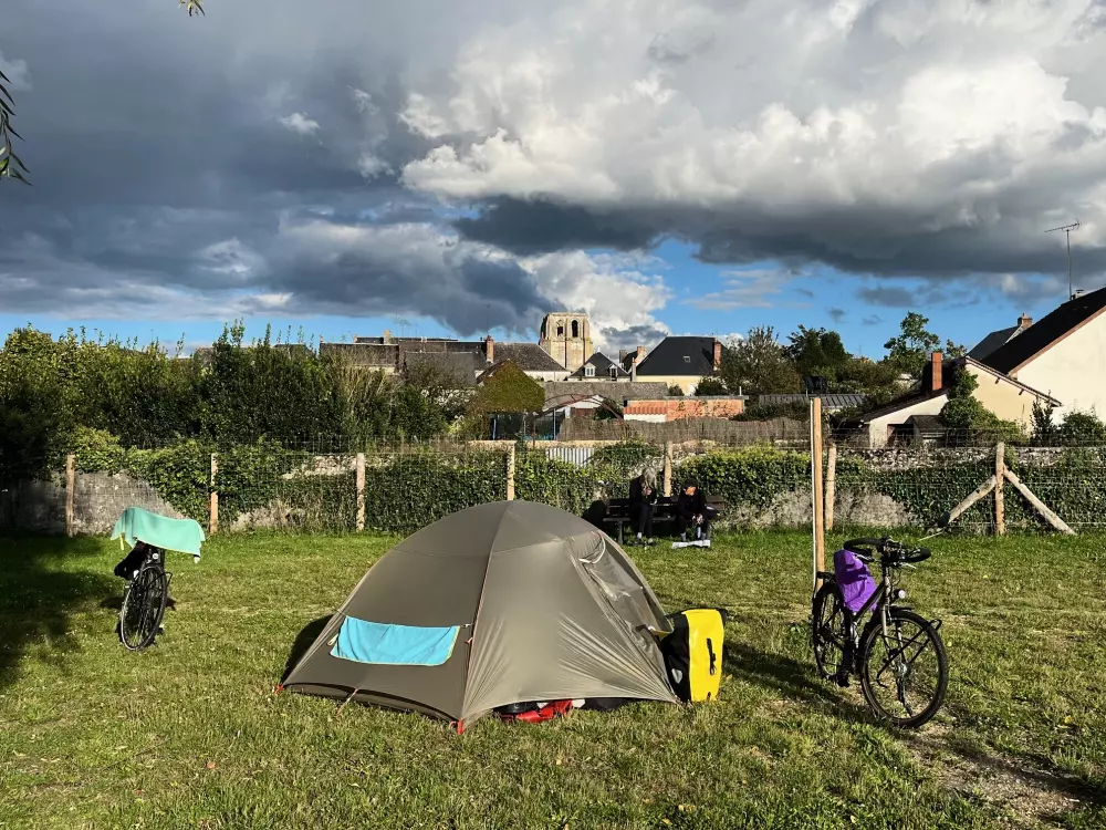 Camping Les Saules De Cormery
