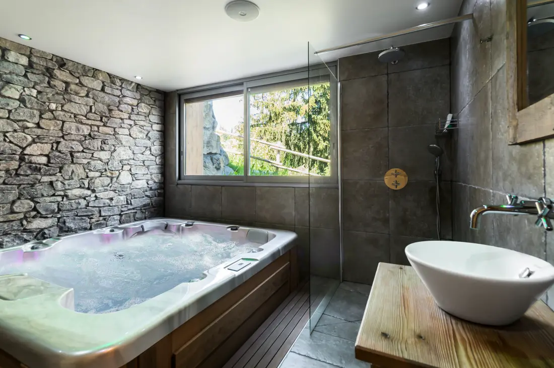 North Face Residence