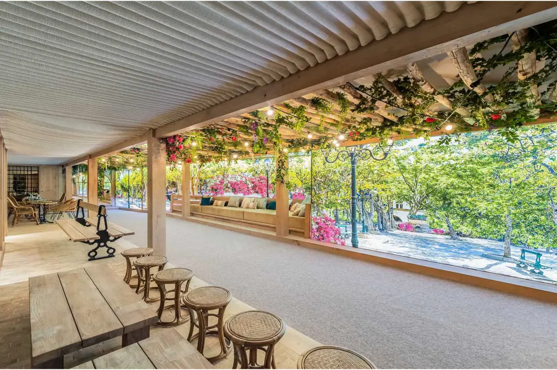 Whitesand Residence
