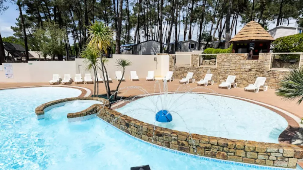 Camping Romanée Le Fort Espagnol 4 Sterne★★★★