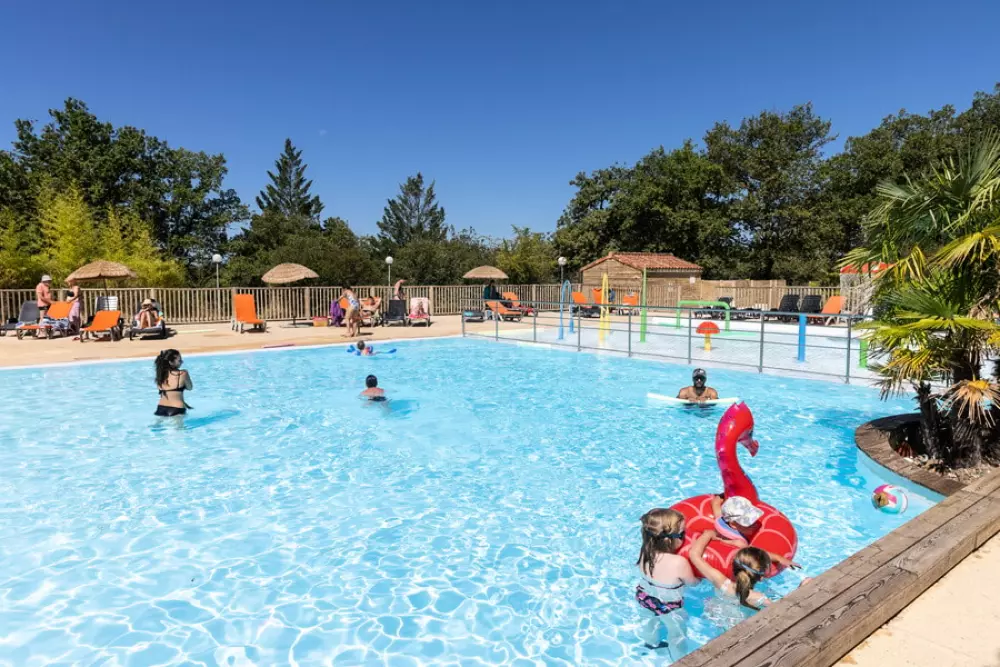 Camping Les Reflets du Quercy 4 Sterne★★★★