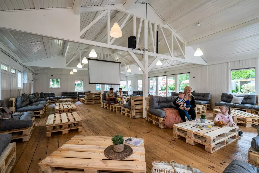 Country Park Crécy La Chapelle 4 Stars★★★★