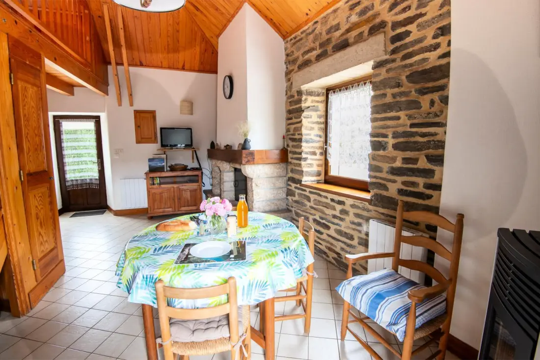 Gîte de France Gîtes de France 2/3 Personen in Malecombe 3 Ähren