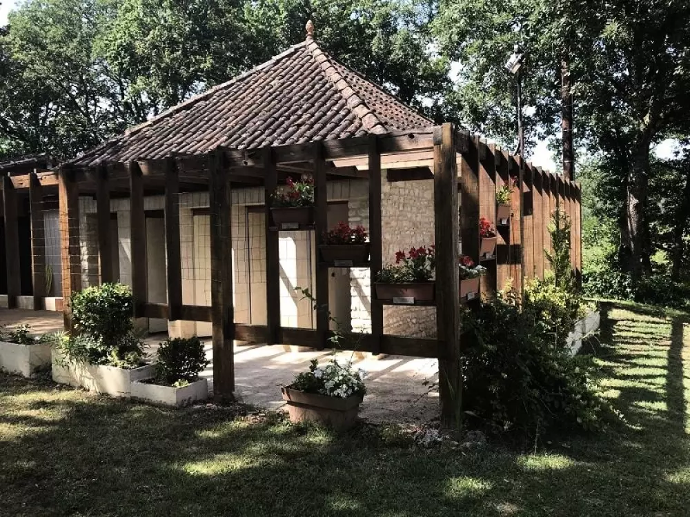 Campsite La Peyrugue 3 Stars★★★