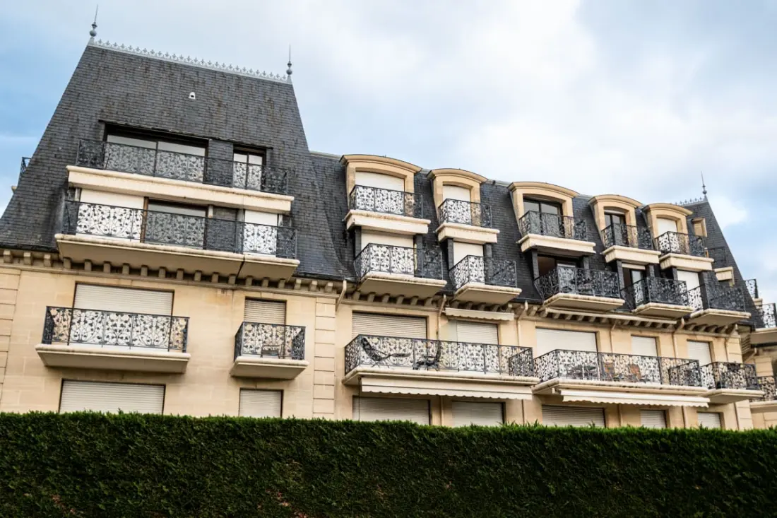 "Le Bagatelle" - Beach & Casino 2min