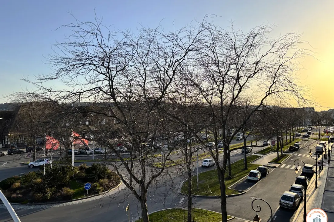 Panoramikus kilátás - Balcony - Parkolás