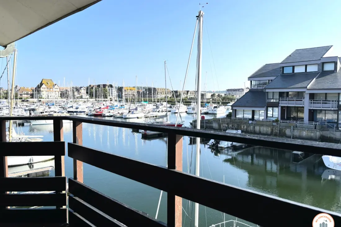 A Fehér Gyöngy - Terrace, Marina Megtekintés