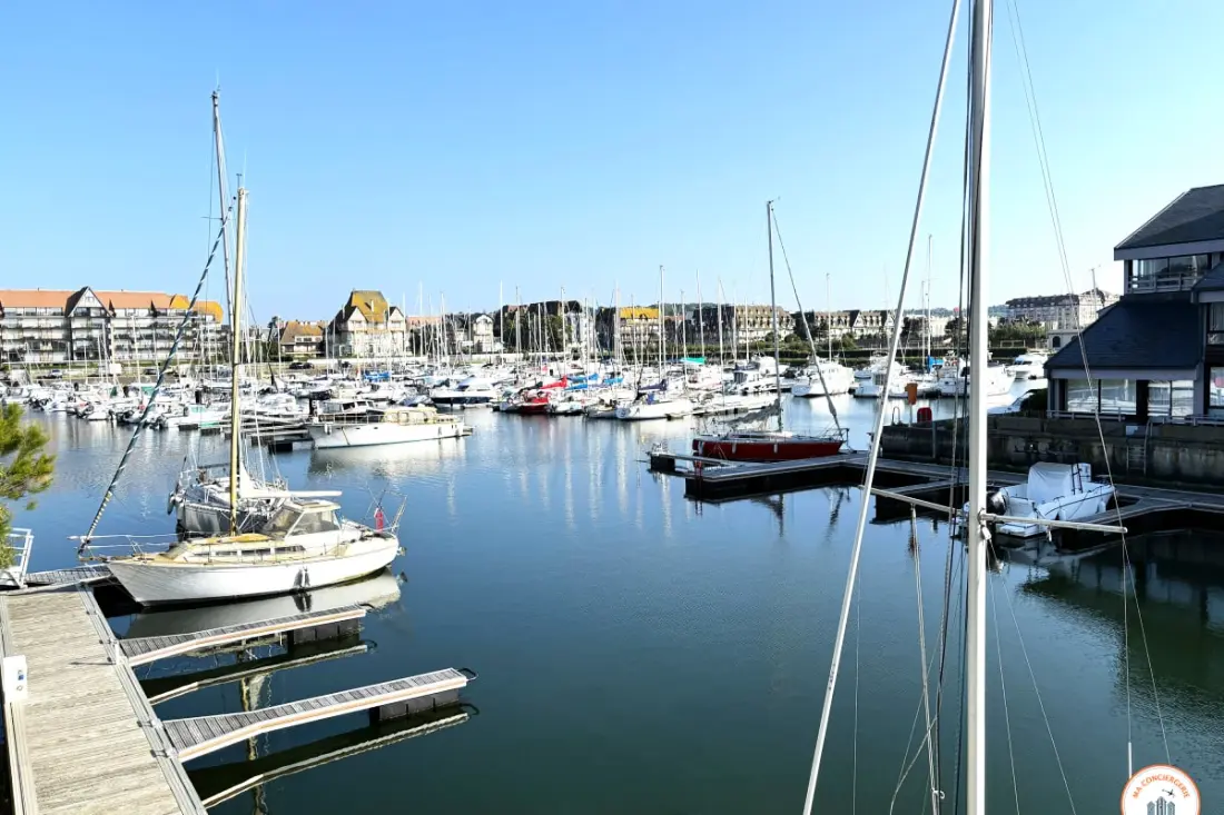 A Fehér Gyöngy - Terrace, Marina Megtekintés