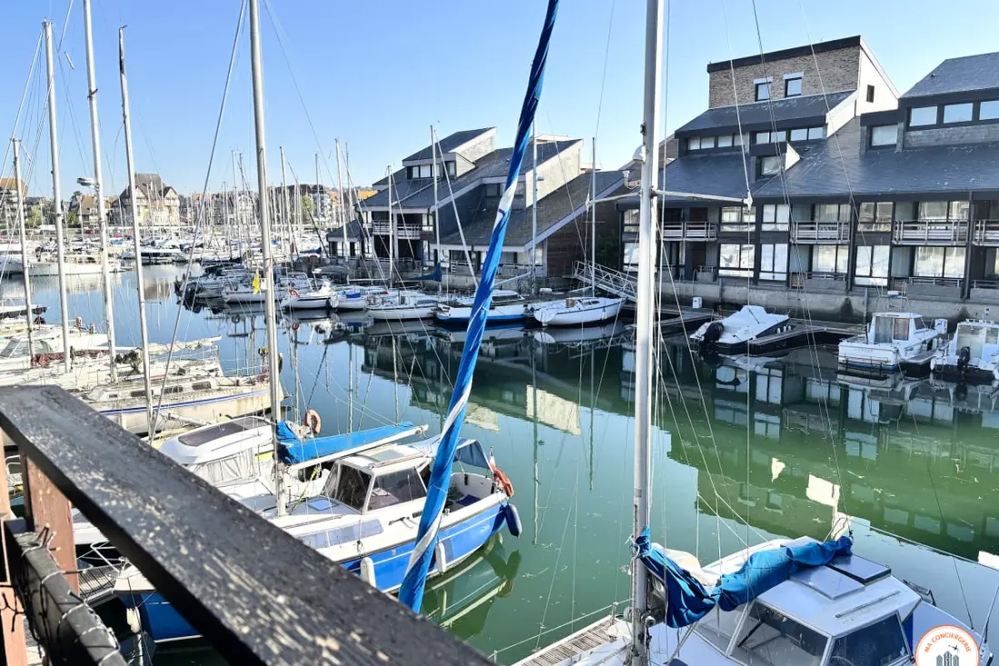A Fehér Gyöngy - Terrace, Marina Megtekintés