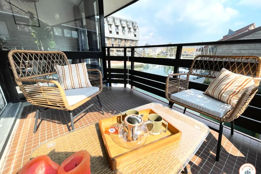 Cherry Times - Terrace, Beach és Marina