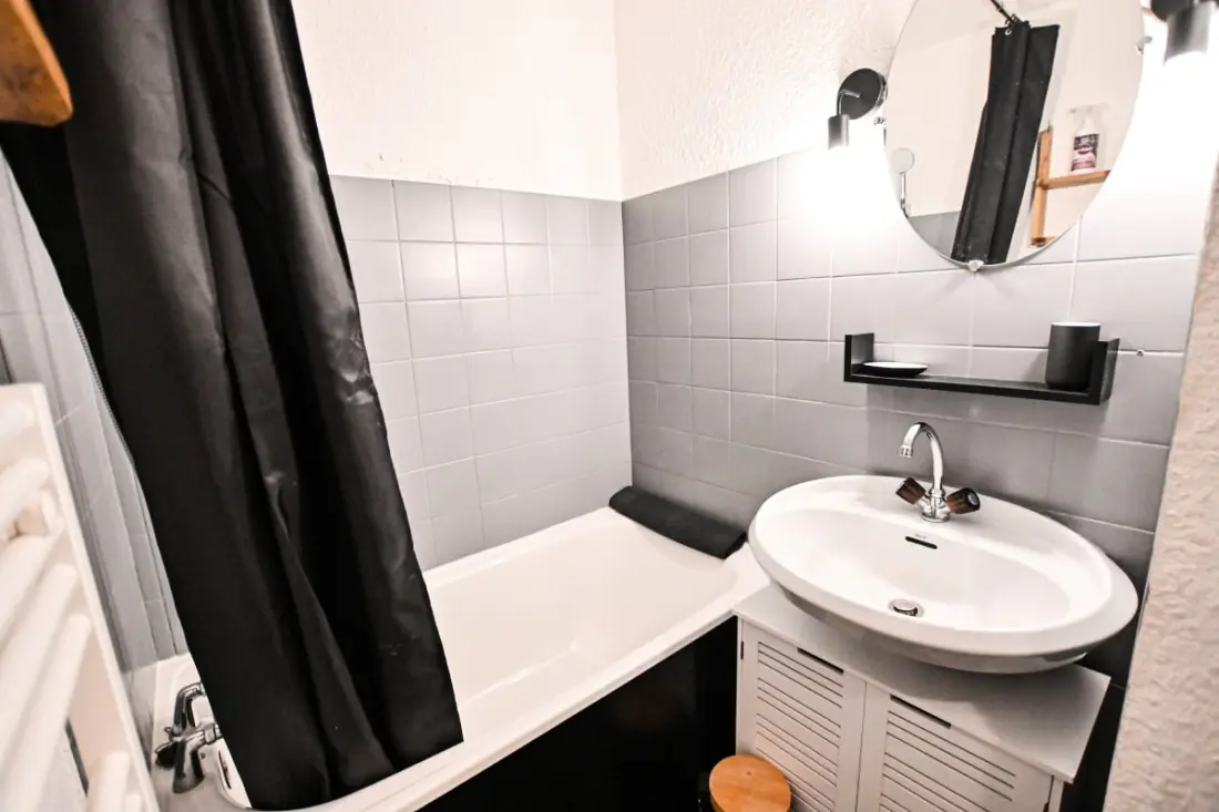 Apt or Chalet közeli síkok fél negyed