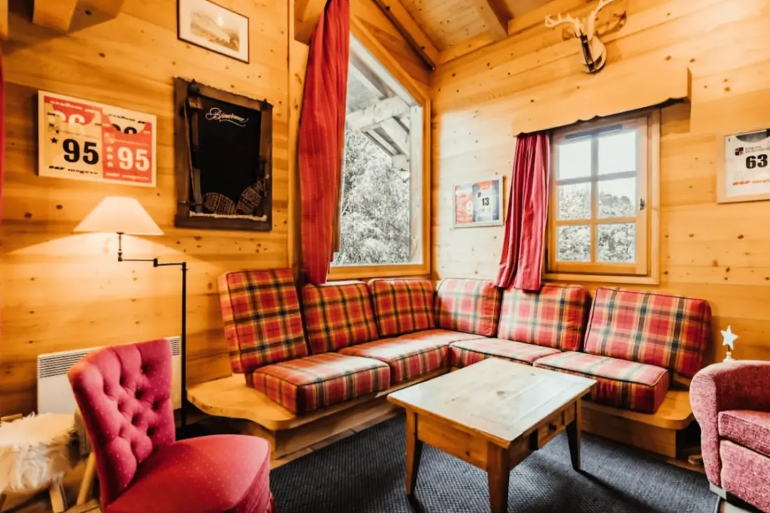 Chalet a balkonokkal a fél negyedben