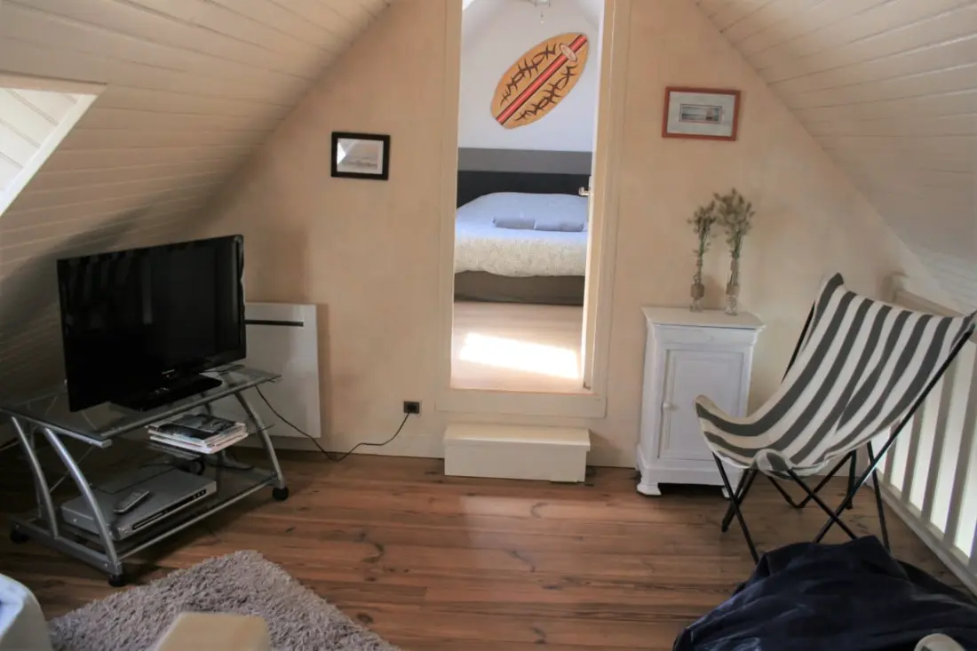 Hangulatos apartman erkéllyel, közel a tengerhez