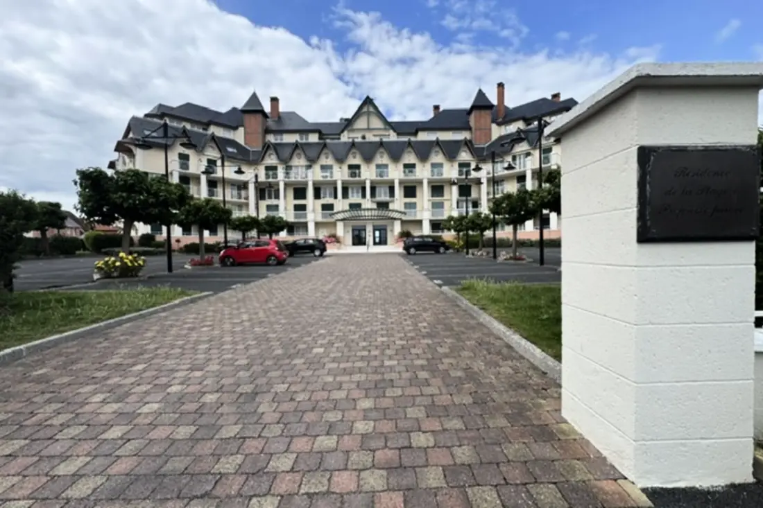 Sea View Apartman Terrace és úszómedence