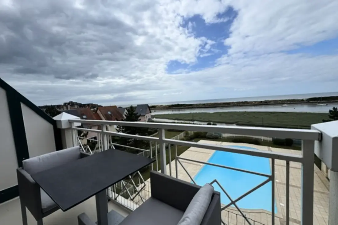 Sea View Apartman Terrace és úszómedence
