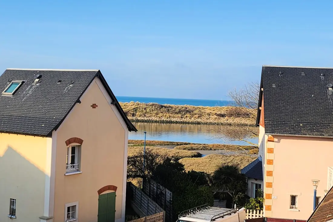 Szép ház kerttel Közeli strand