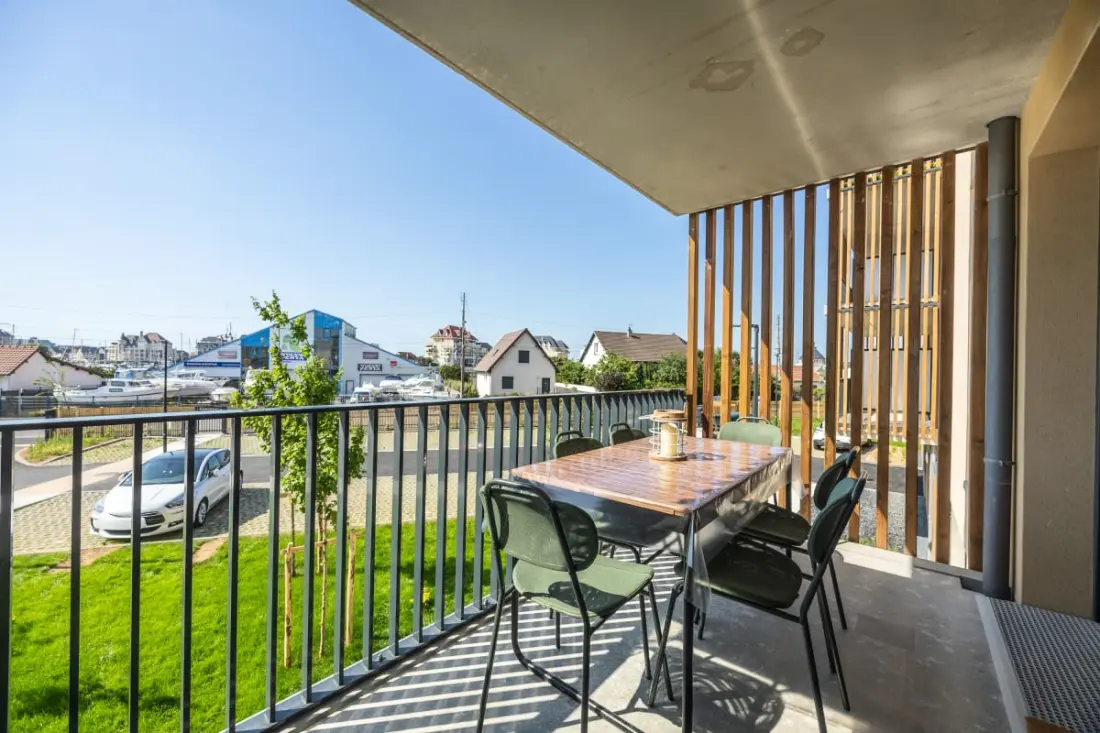 A Nest Des Bissons -