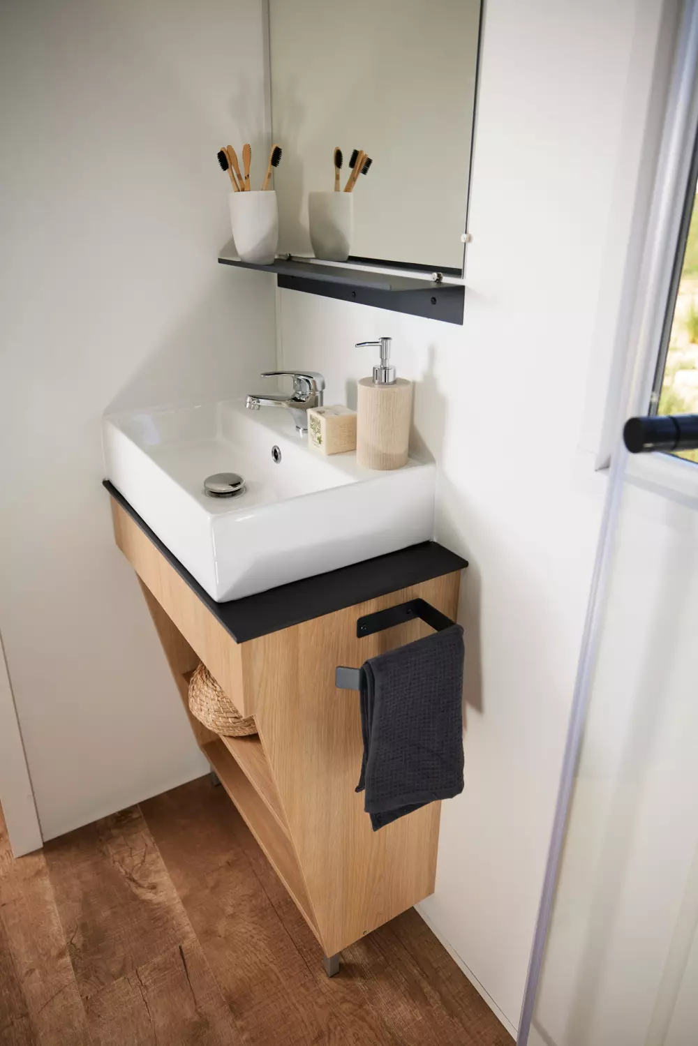 Flower Camping Le Kerleyou  3 étoiles★★★