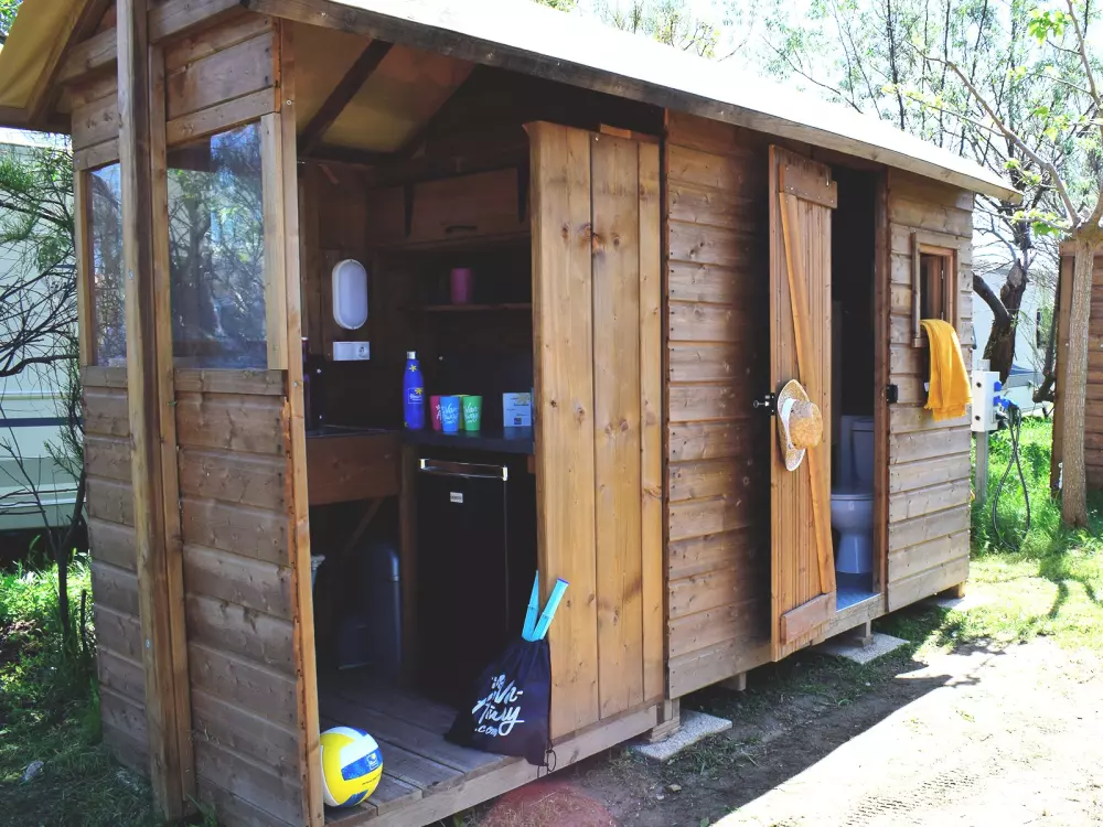 Flower Camping Le Kerleyou  3 étoiles★★★