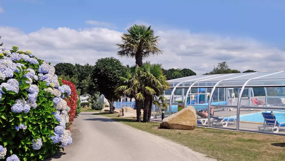 Flower Camping Le Kerleyou  3 étoiles★★★