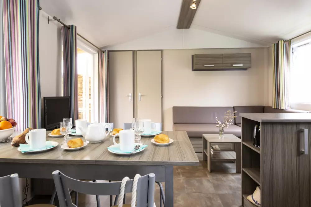 Flower Camping Le Kerleyou  3 étoiles★★★